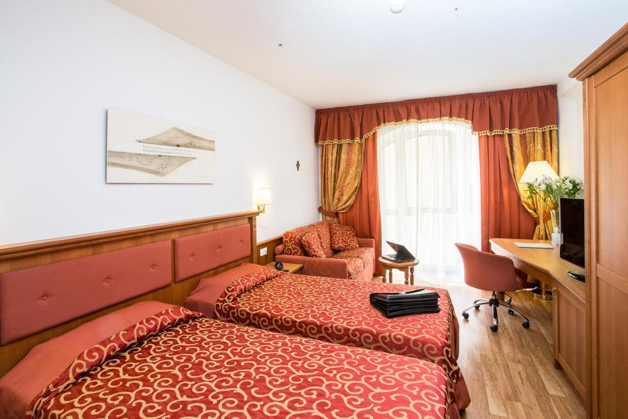 Sartori's Hotel Lavis Esterno foto