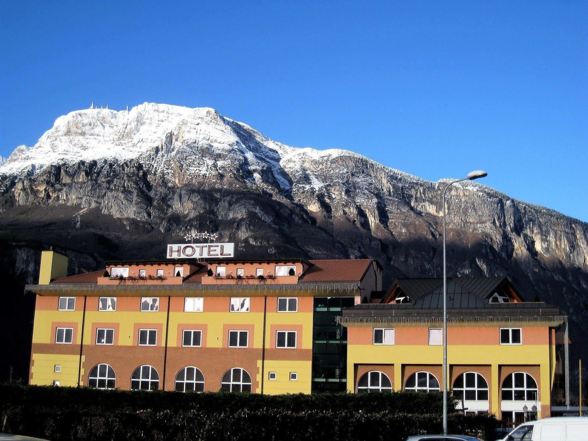 Sartori's Hotel Lavis Esterno foto