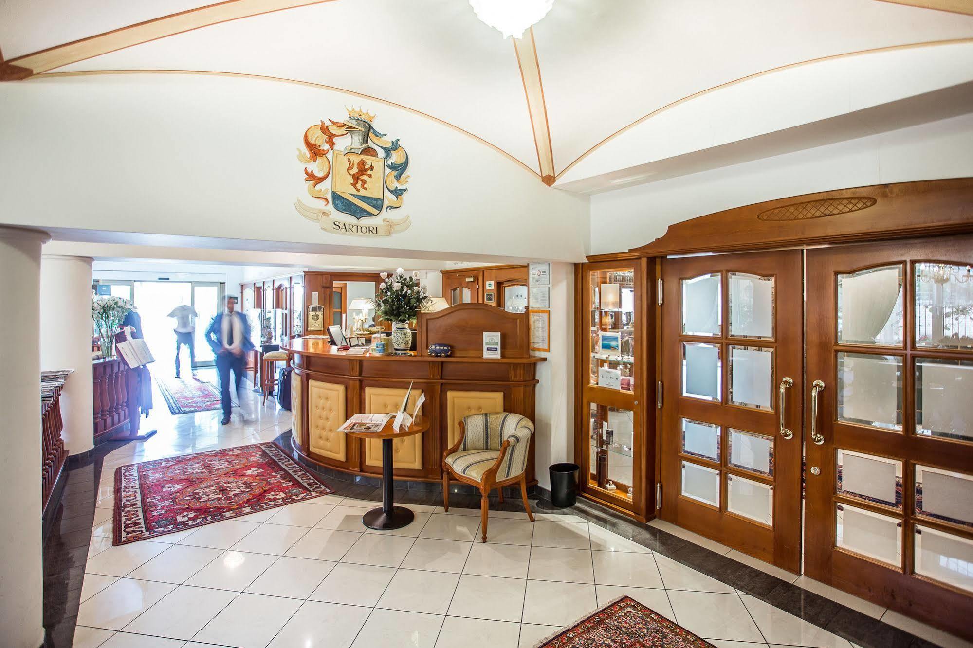 Sartori's Hotel Lavis Esterno foto
